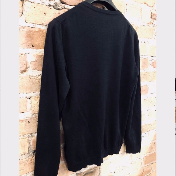 H&M Men's Black Silk Cotton Fine Knit V-Neck Sweater Small - Picture 10 of 11